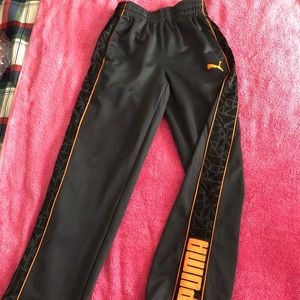 Boys Puma sweats size8
